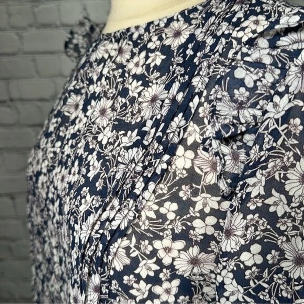 1. State Blue White Floral Pleated Ruffle Sheer Top Blouse Size Small - Picture 5 of 7